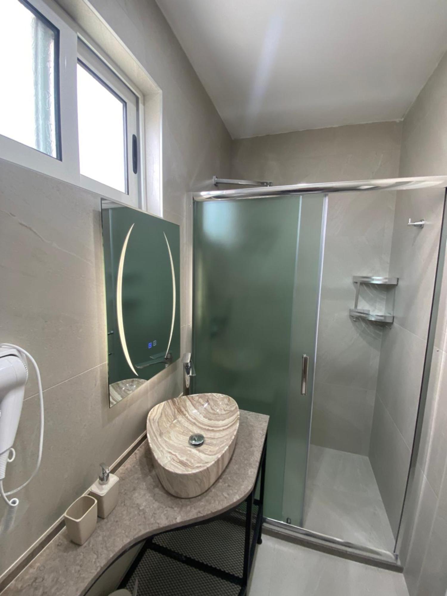 Bliss Boutique Hotel Дуррес Экстерьер фото