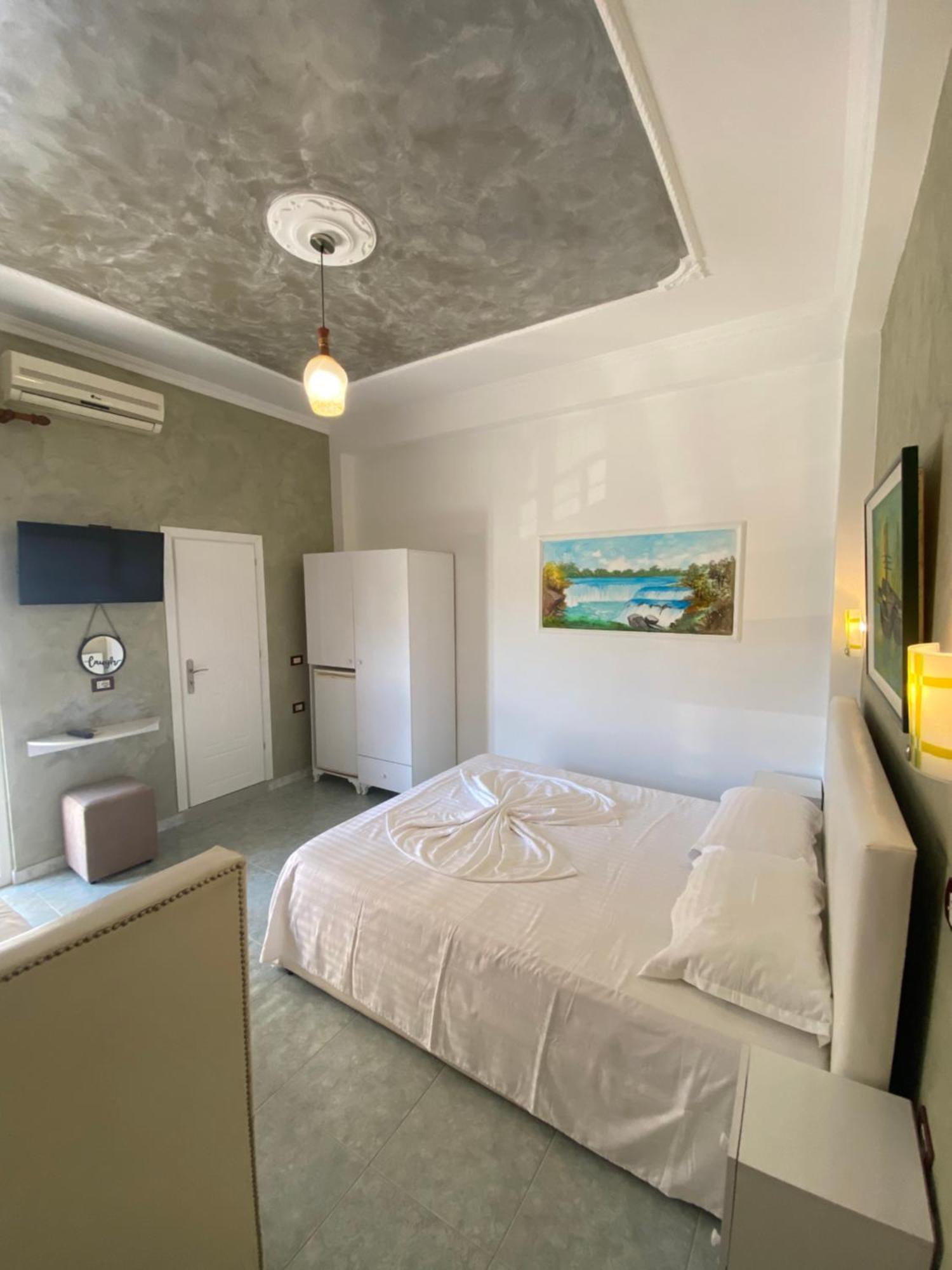 Bliss Boutique Hotel Дуррес Экстерьер фото